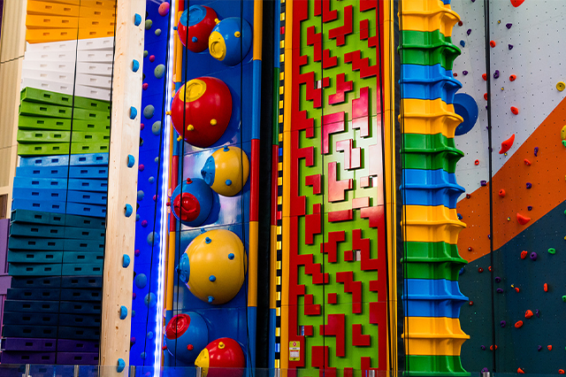 Clip ’n Climb The O2 London – Indoor Adventure | Picniq